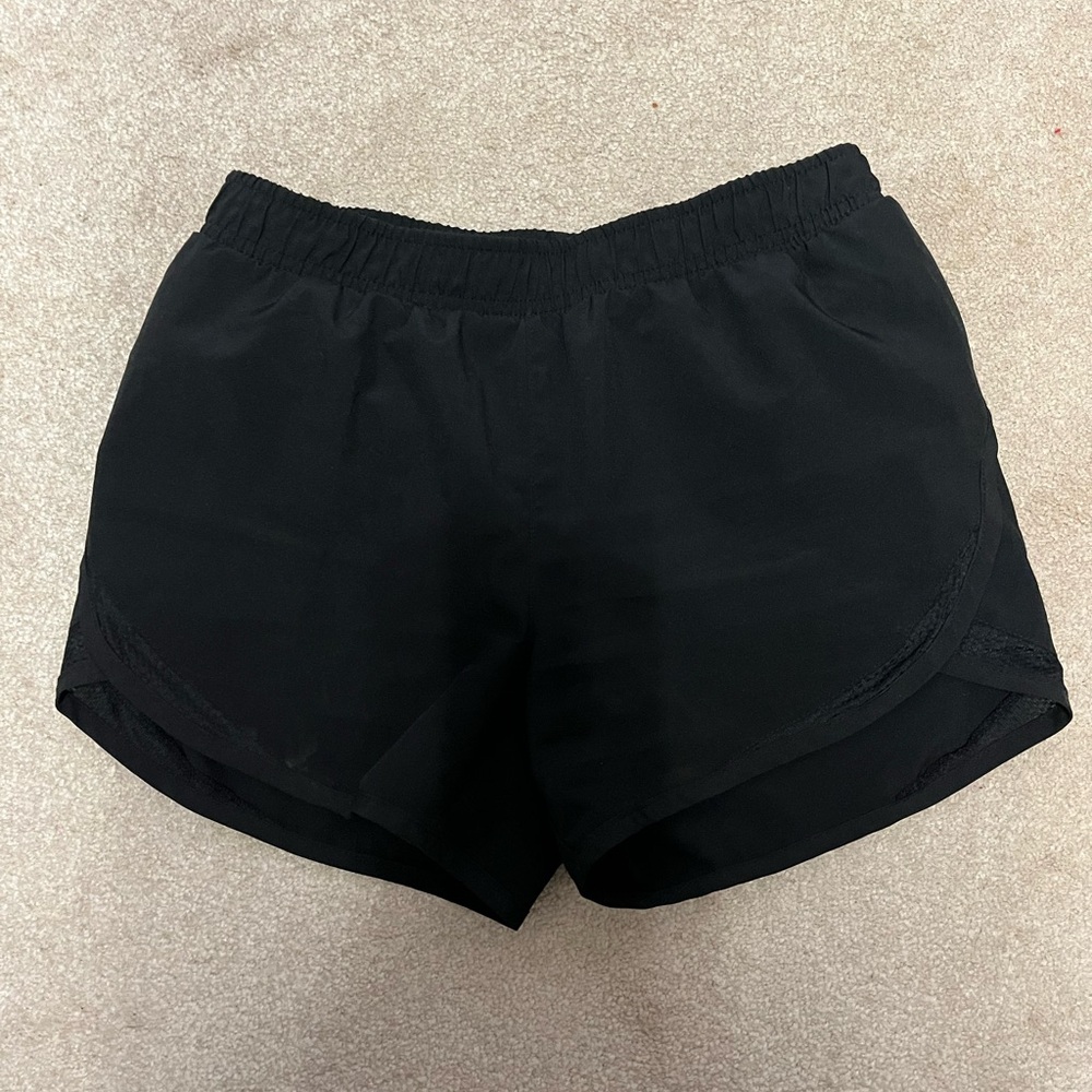 Old Navy Black Lightweight Elastic-Waist Athletic Shorts